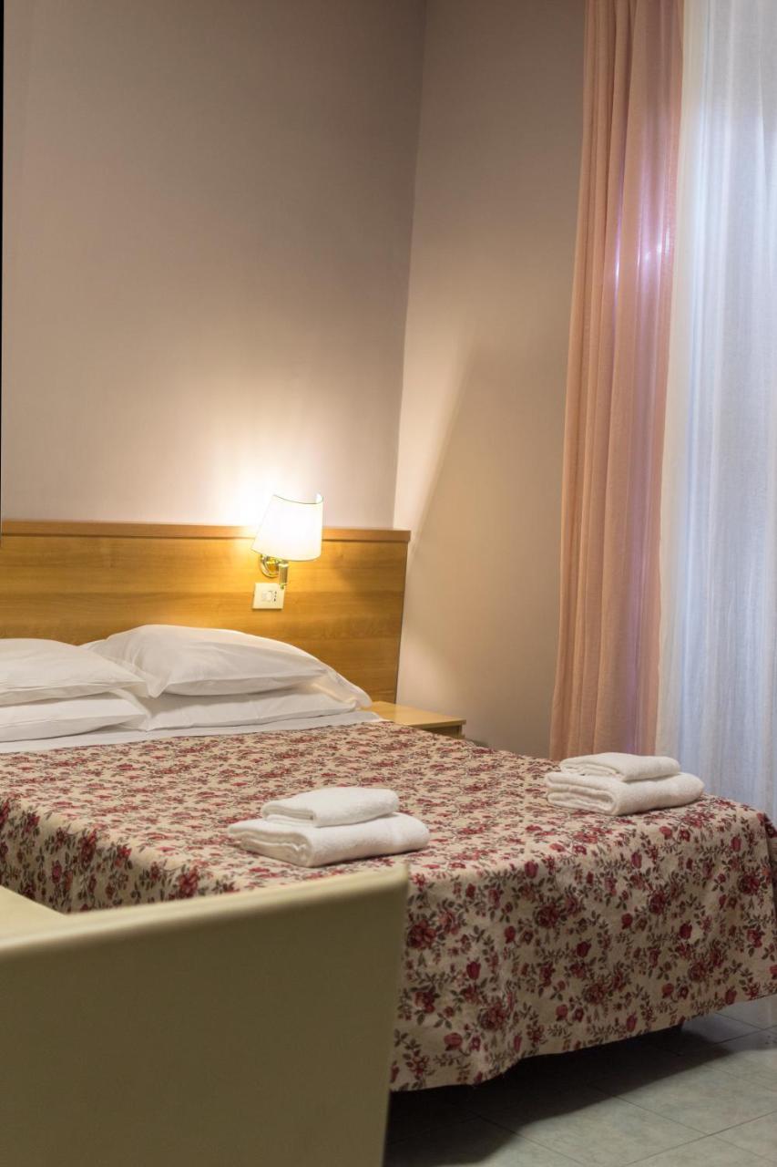Hoteli Roma Eksteriør bilde